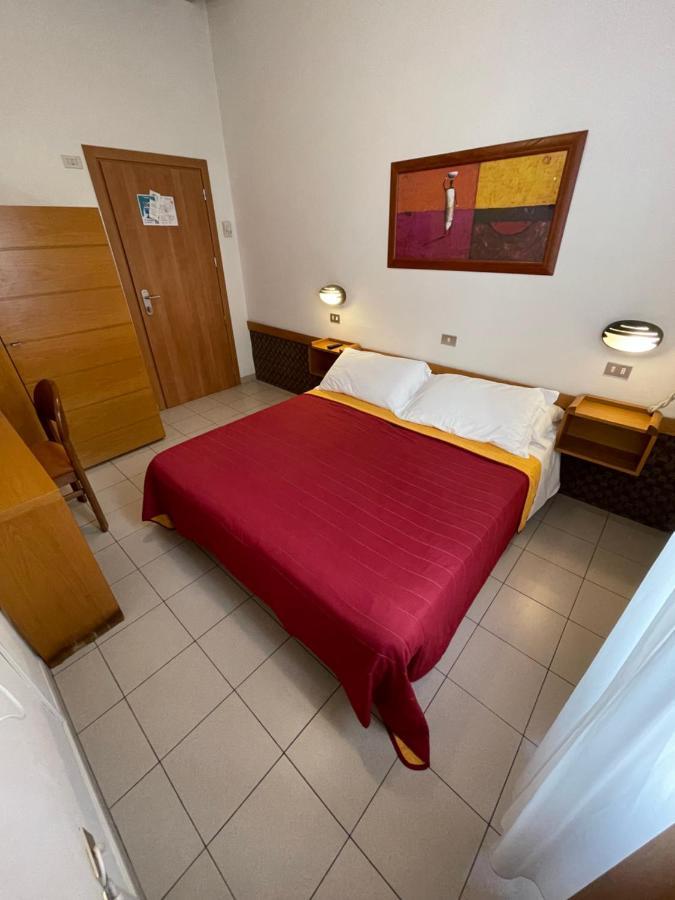 Hotel Arpa ริมินี ภายนอก รูปภาพ