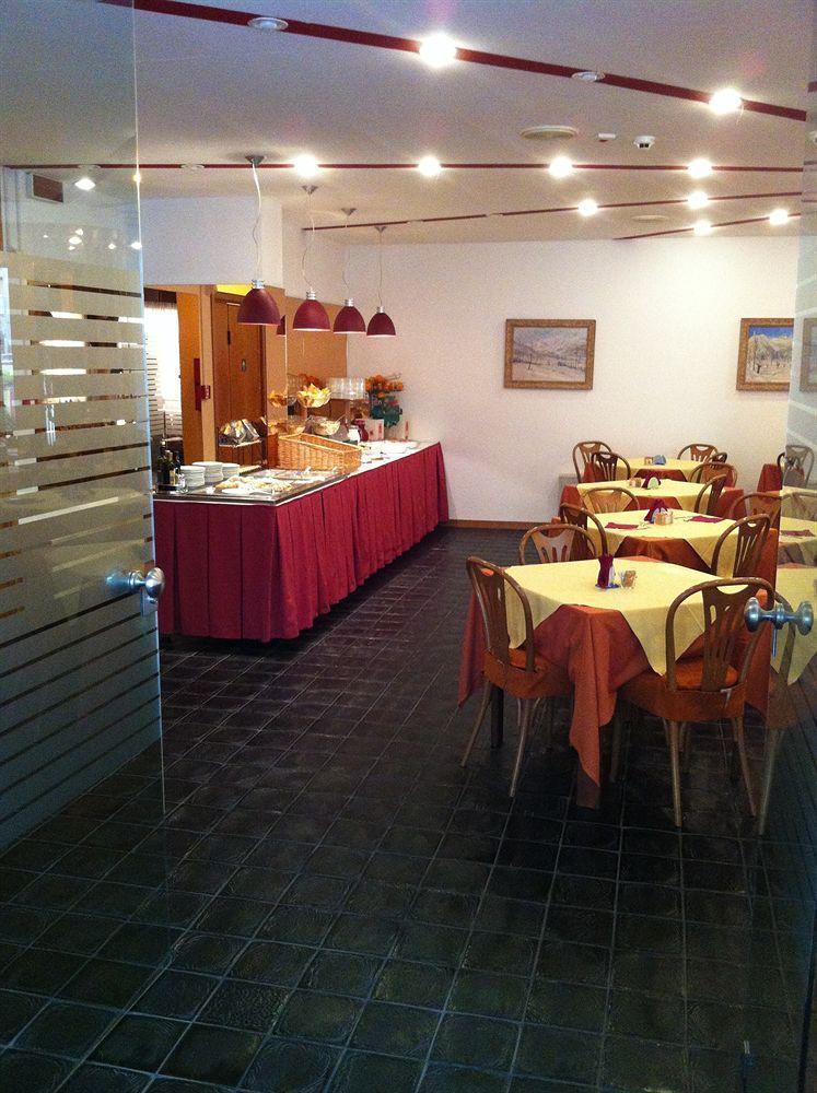 Hotel Arpa ริมินี ภายนอก รูปภาพ